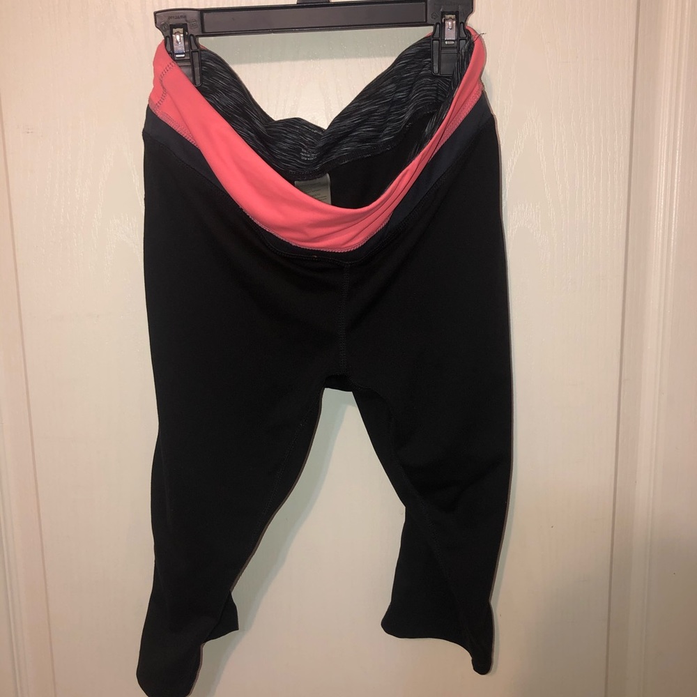 Workout knee-high tights